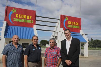 1ste Mev. George-kompetisie by landbouskou