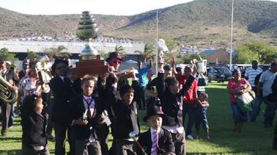 Orkes hou Mosselbaai se naam hoog