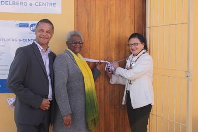Heidelberg en Slangrivier kry rekenaarsentrum