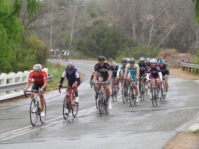Skryf nou in vir stof en teer-fietsren