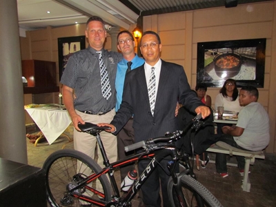 Minister sê fietsrybaan kom