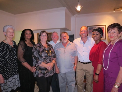 Duisende rande ingesamel vir tehuise