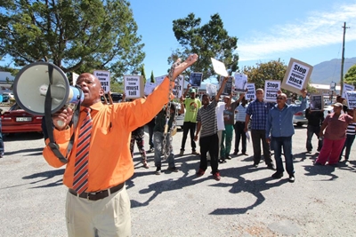 Oudtshoorn-sakeman betoog voor Eden se deure
