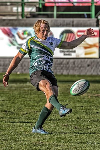 Jong Arende troef Blou Bulle op Loftus