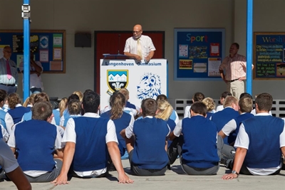 Eden onderburgemeester besoek skole