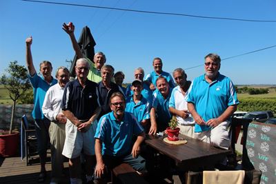 Three Chameleons thrash Sedge Links on golf course
