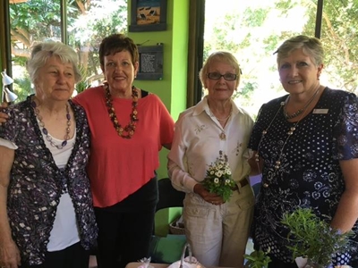 Eerste Dameskringbyeenkoms vir 2016