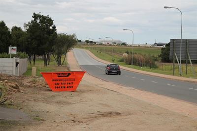 Clean-up of advertising boards in pipeline