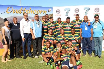 George wen sewestoernooi op Oudtshoorn