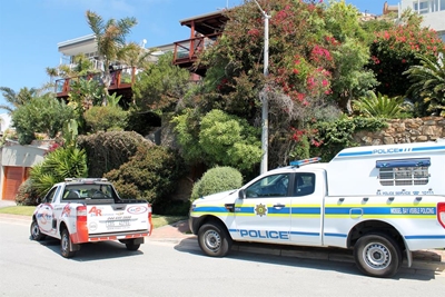 2 Houses robbed during lunchtime