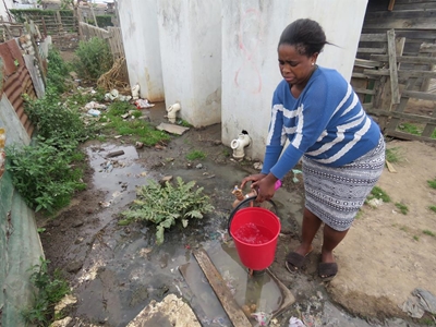 'Sewage water running on the street'