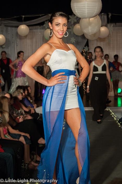 Models stage stunning showcase