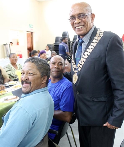 Raad verrig baie in 100 dae
