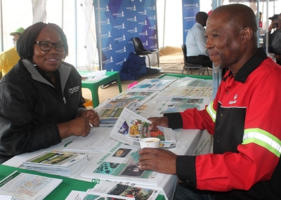 Mobiele Thusong-projek besoek Mosselbaai