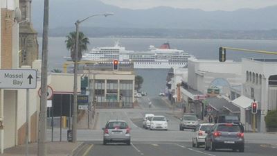 Increase in cruise ships stopping in harbour