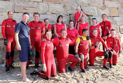 Advertiser team exercises with NSRI volunteers