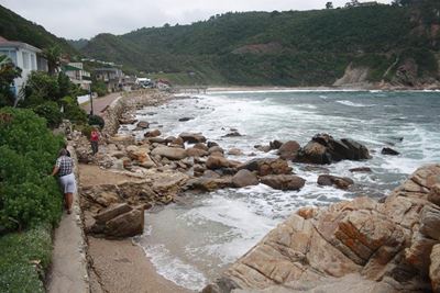 Drunks cause havoc at Vic Bay