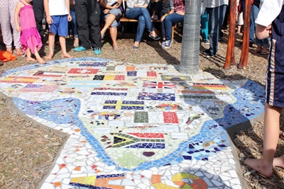 Mosaic pleases adventurers