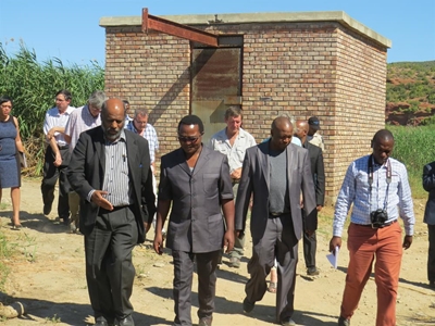 Oudtshoorn staan nie alleen