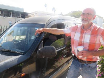 Kids allegedly throw stones at cars
