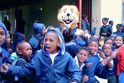 Eden Lions fill empty tummies