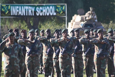 Infantry School rewards achievers