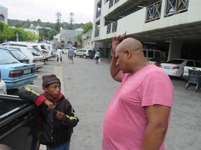 'Vegetable seller' wants to go back to school