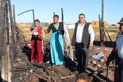 Fire destroys 2 shacks