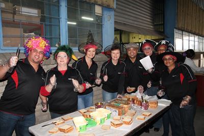 10 000 sandwiches equals 10 000 smiles