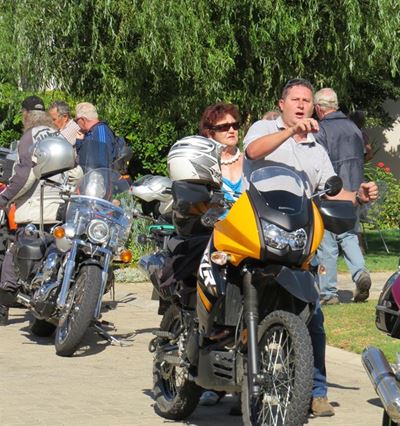 Ontbytrit vir Caves-inwoners