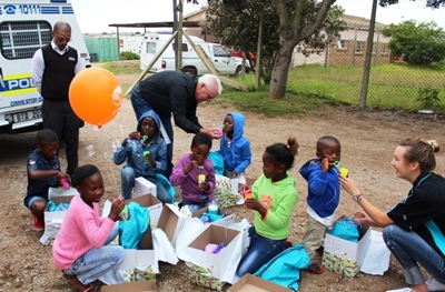 SAPS brings Christmas cheer