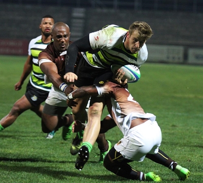 Grens-Bulldogs kelder Arende in beseringstyd