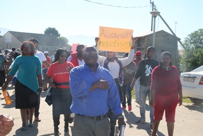 Feud at school flares up