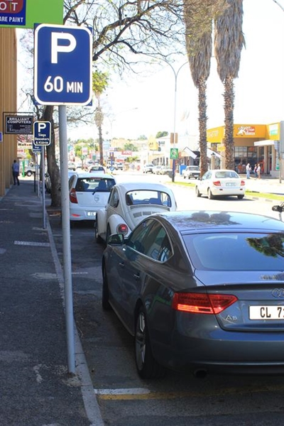 Opvolg: Hou parkering vir klante