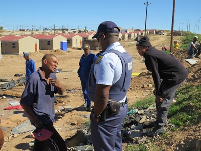 Owerhede neem twee verwese kinders weg