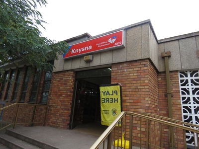 Vagrants check in at post office