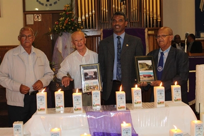 Weyers Memorial-kerk vier 30 jaar