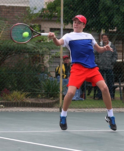 Eden Mini vertoonkas vir junior tennistalent