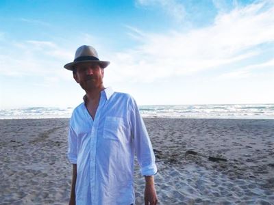 Country says goodbye to beloved local author