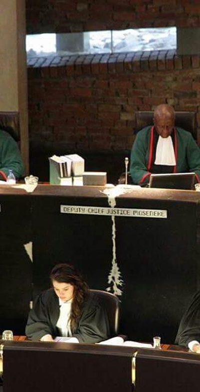 Ex Yorkie hobnobs with ConCourt greats