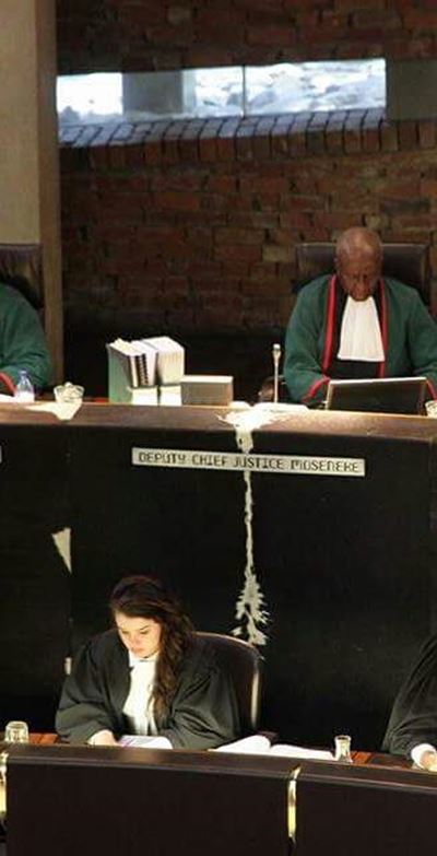 Ex Yorkie hobnobs with ConCourt greats