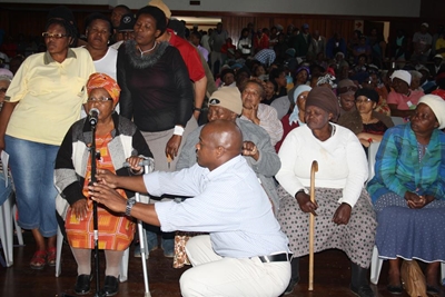 Residents comment on Land Restitution Bill