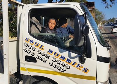 More women learning to drive trucks