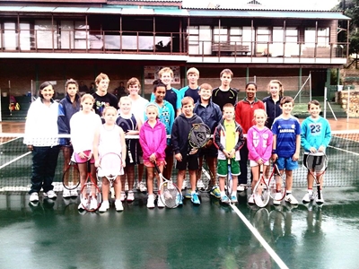 Tennisspelers baat by oefenkamp
