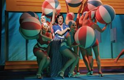 Feminine spring time fun at Monroe Theatre