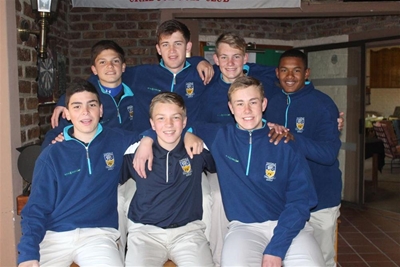 Oakdale-gholfspan maak hul merk in die Karoo