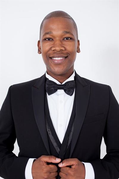 Local singer hits the right notes