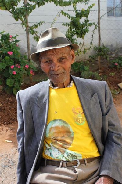 Opvolg: Oupa Fortuin vier 105