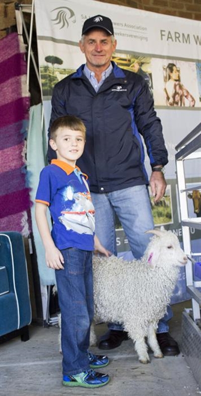 Angorabokke geniet belangstelling by NAMPO