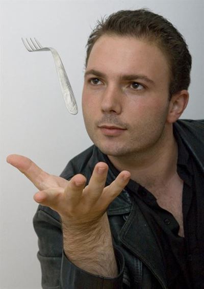 Illusions galore with Larry Soffer at Bravo Lounge